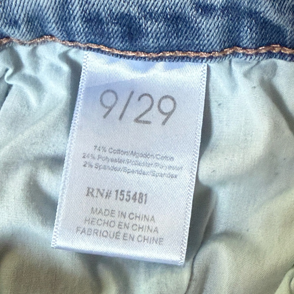 SIMPLE SOCIETY Flare Jeans. Size 9/29 - Picture 6 of 6
